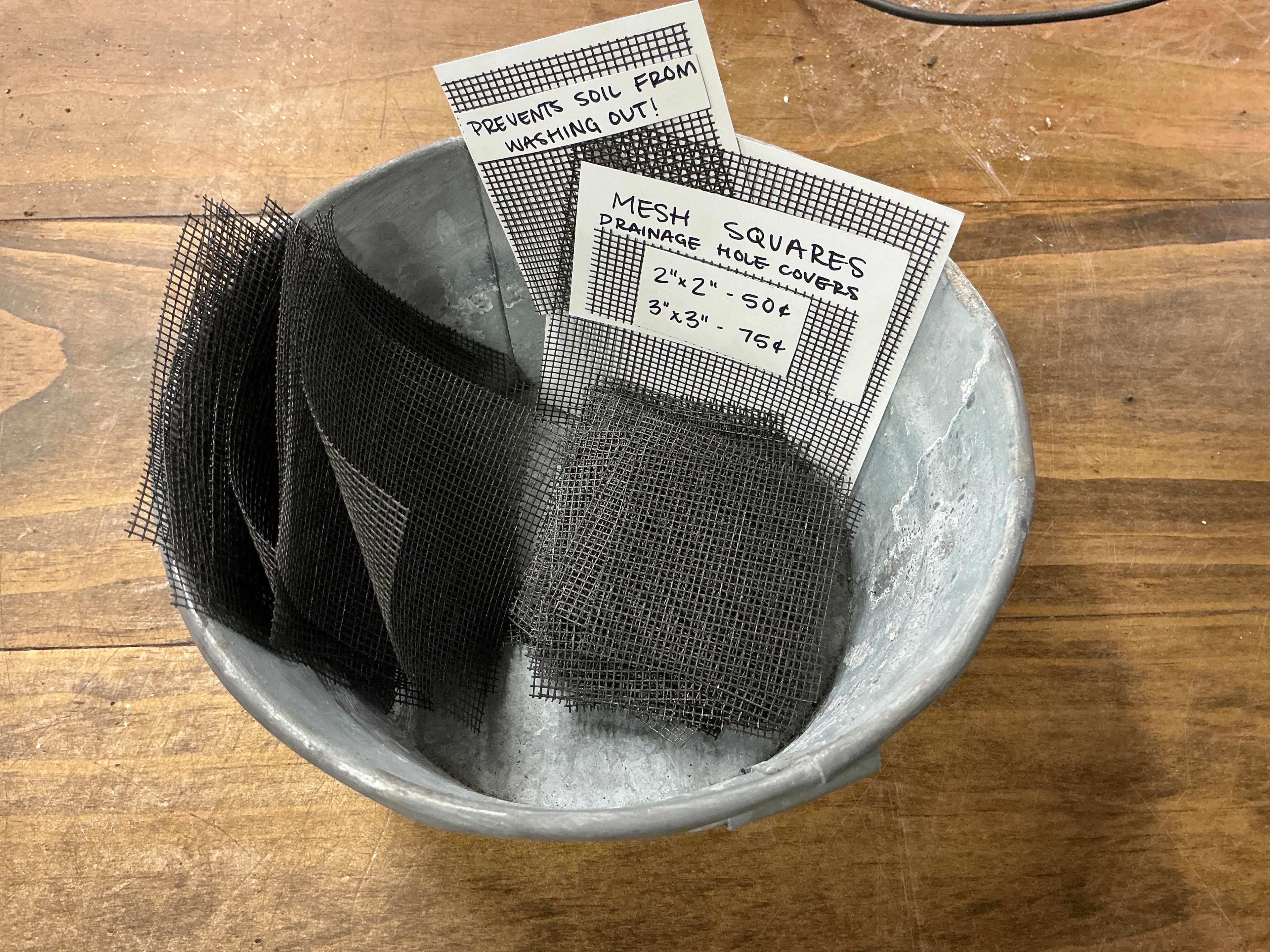 Mesh square